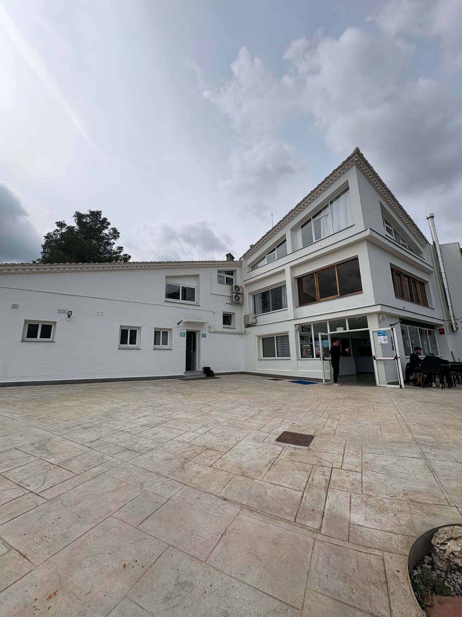 Player residence and club facilities